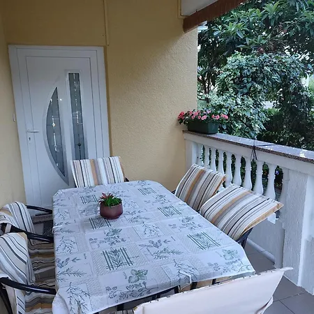 Franciska Apartment Rab Town