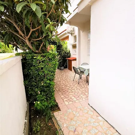 Franciska Apartment