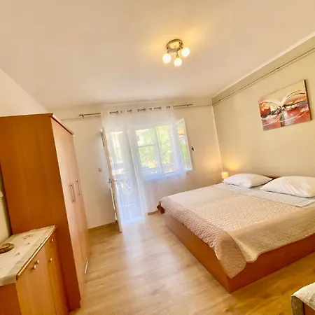 Franciska Apartment