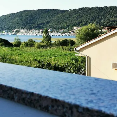 Franciska Apartment